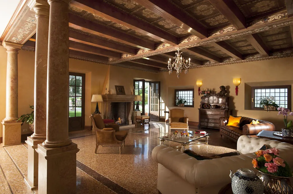 Villa Aldegheri Colognola ai Colli Hotel